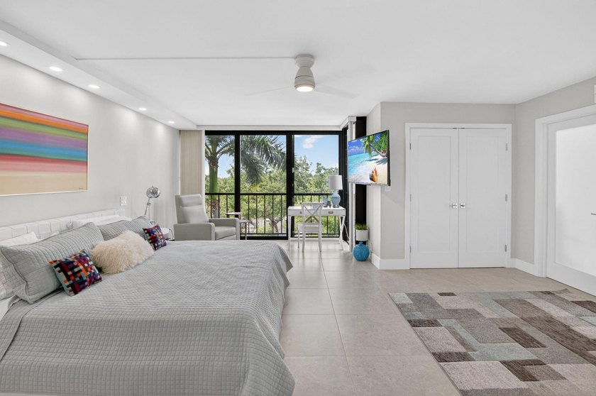Rare Chance to own this UNRIVALED newly renovated large 2,126 - photo 41