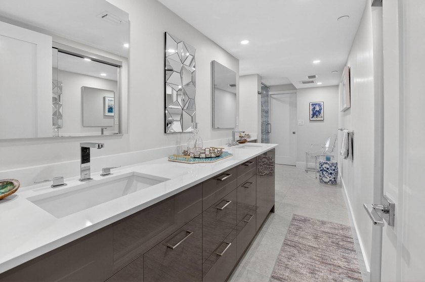 Rare Chance to own this UNRIVALED newly renovated large 2,126 - photo 45