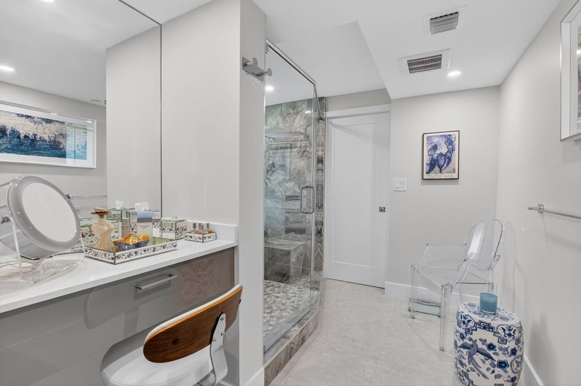 Rare Chance to own this UNRIVALED newly renovated large 2,126 - photo 46