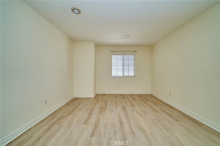 Welcome to this newer construction freestanding townhome in the - photo 17