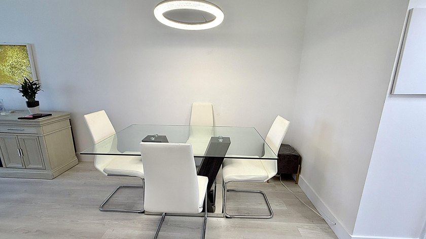 Upgraded Kitched &amp; Bath UnFurnished 1 BR 1 Bath, 585 SF - photo 8