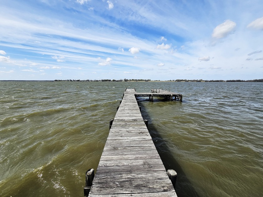 3/2 Waterfront Home in Big Creek Subdivision - photo 3