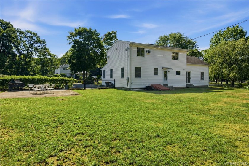 Completely remodeled and expanded, this beautifully maintained - photo 29