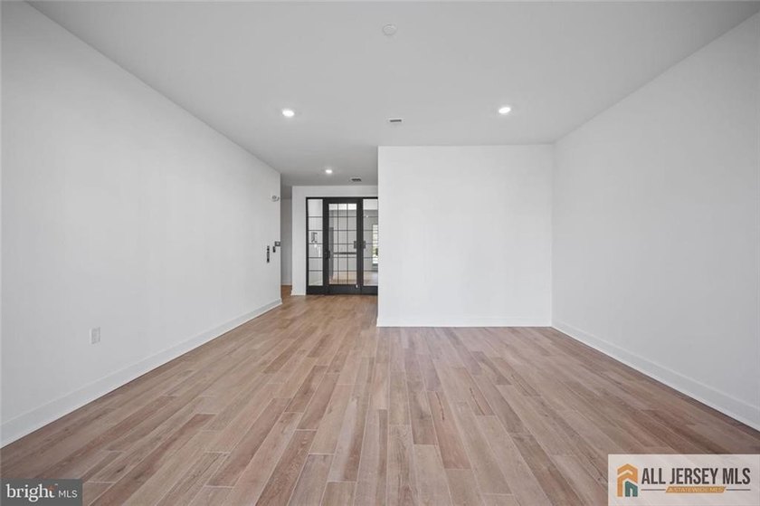Nestled in the sought-after Monroe Parke - The Terraces, 29305 - photo 3