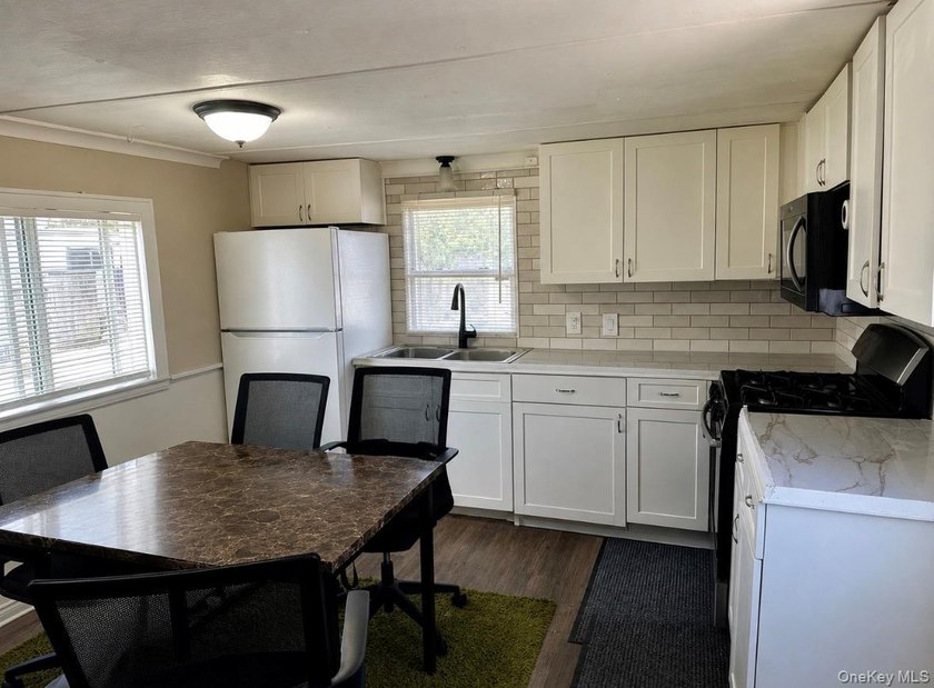 Buy the unit and rent the land to call it your own. Land lease - photo 3