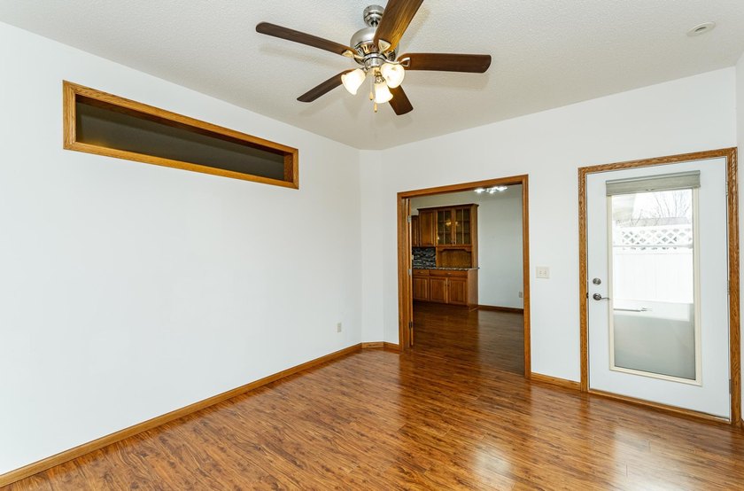 Beautiful townhome with an open floor plan and quality finished - photo 13