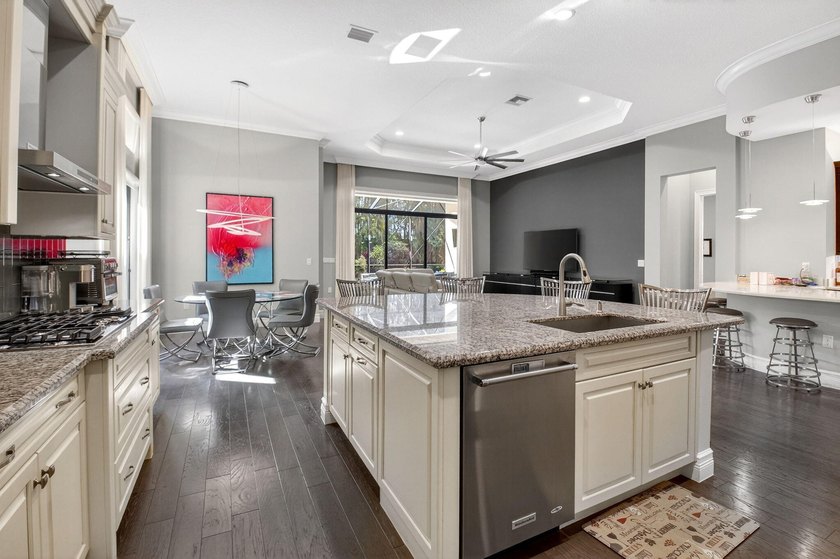 Welcome to Prestigious Seven Bridges. This Vizcaya Model with 5 - photo 25