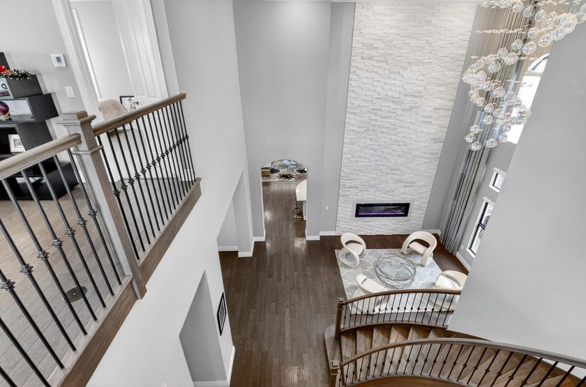 Welcome to Prestigious Seven Bridges. This Vizcaya Model with 5 - photo 40