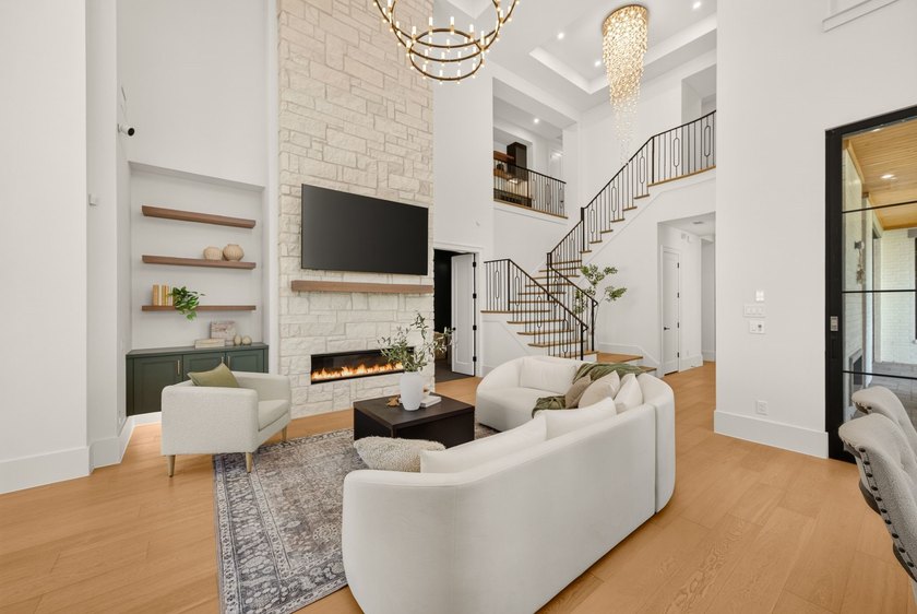 Experience elevated luxury in this gorgeous Huntington custom in - photo 7