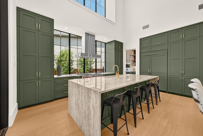 Experience elevated luxury in this gorgeous Huntington custom in - photo 8