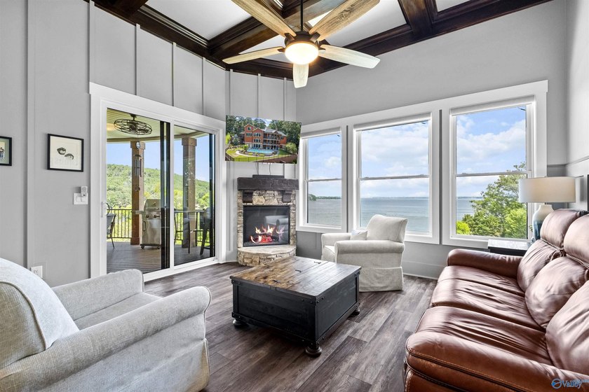 LAKEFRONT LUXURY ESTATE on Weiss Lake! This 5,272+/- sq. ft - photo 16
