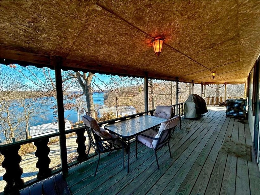 Offered BELOW 2025 Appraised Value! Waterfront opportunity on - photo 5