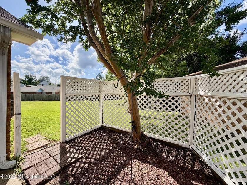 Welcome home to 102 Mary's Cove! This beautifully updated home - photo 31