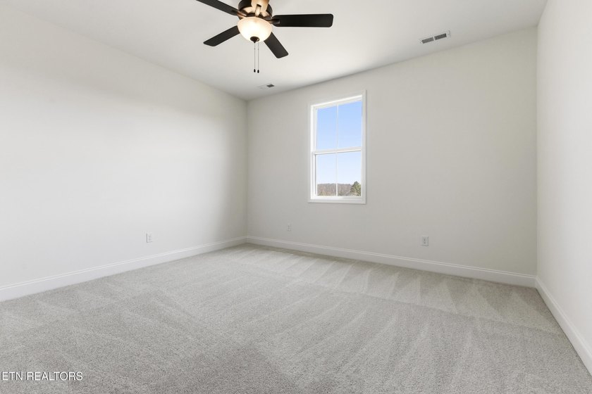 BACK ON THE MARKET &amp; MOVE IN READY!!!! Welcome to the Willow - a - photo 36