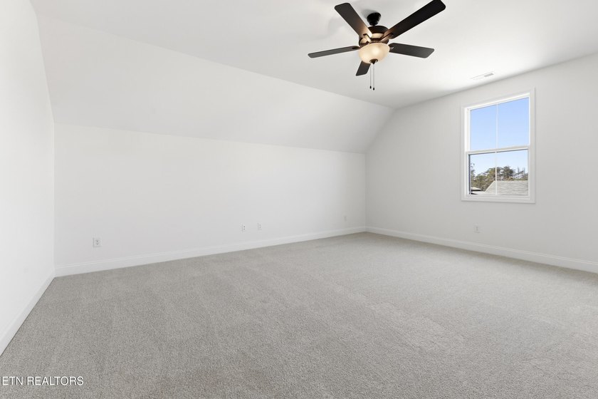 BACK ON THE MARKET &amp; MOVE IN READY!!!! Welcome to the Willow - a - photo 41