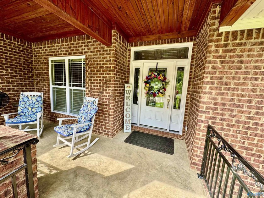Don't miss this opportunity to own your little slice of Hippie - photo 7