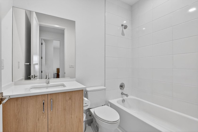 Brand New Home 5/5 upgraded in Lotus Edge. Don't wait to build - photo 18
