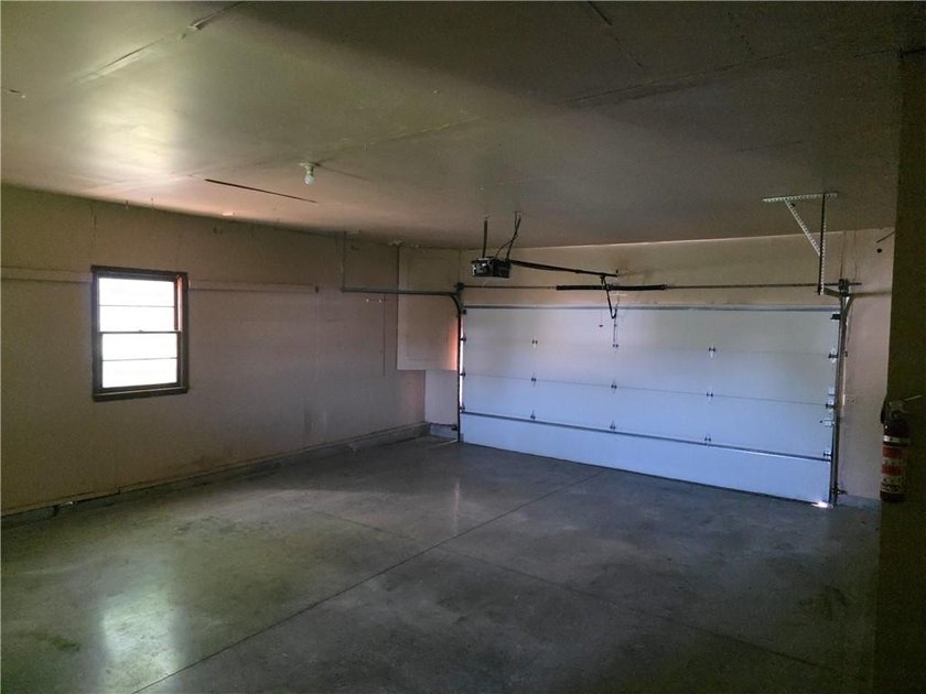 Opportunity awaits! Located on the edge of Garnett and directly - photo 5
