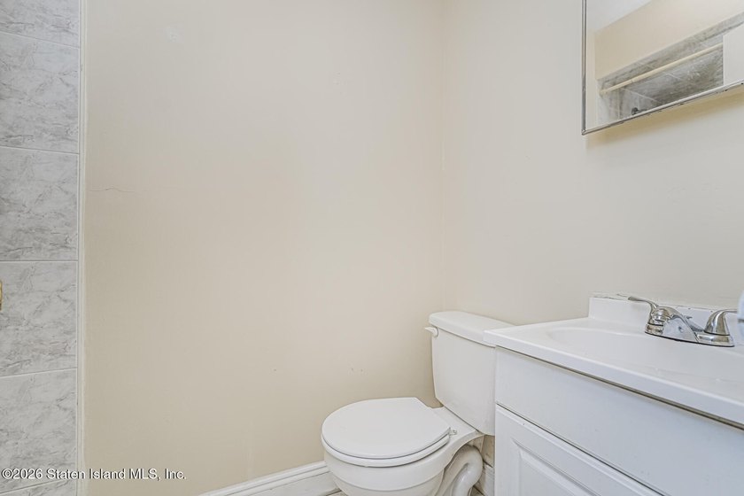 Rare opportunity for investor or end user to own a spacious - photo 12