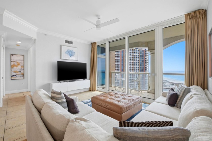 Floor-to-ceiling glass, a private balcony with a built-in grill - photo 15