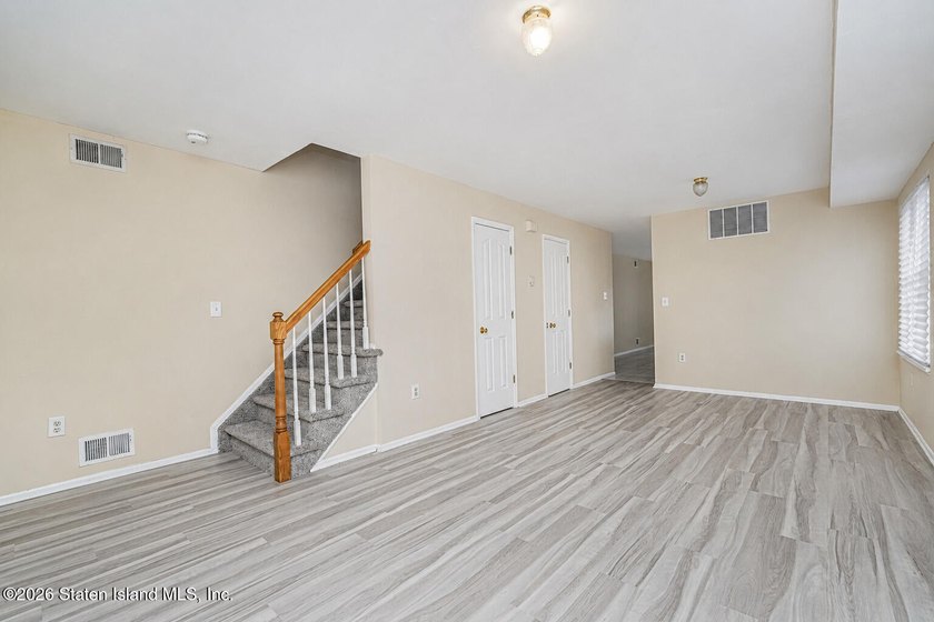 Rare opportunity for investor or end user to own a spacious - photo 23