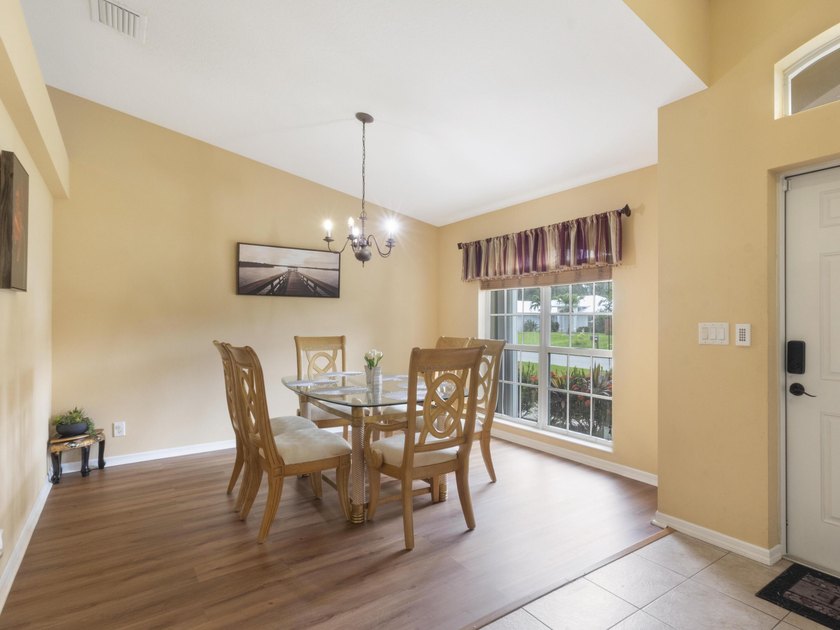 Perfect Package Of Space, Style, And Comfort. This home consist - photo 7