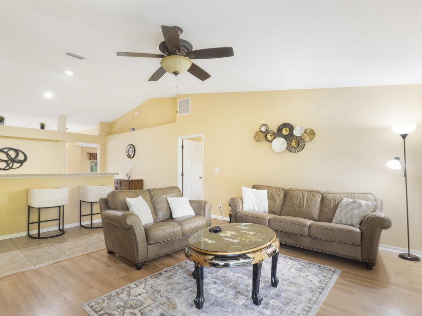 Perfect Package Of Space, Style, And Comfort. This home consist - photo 10