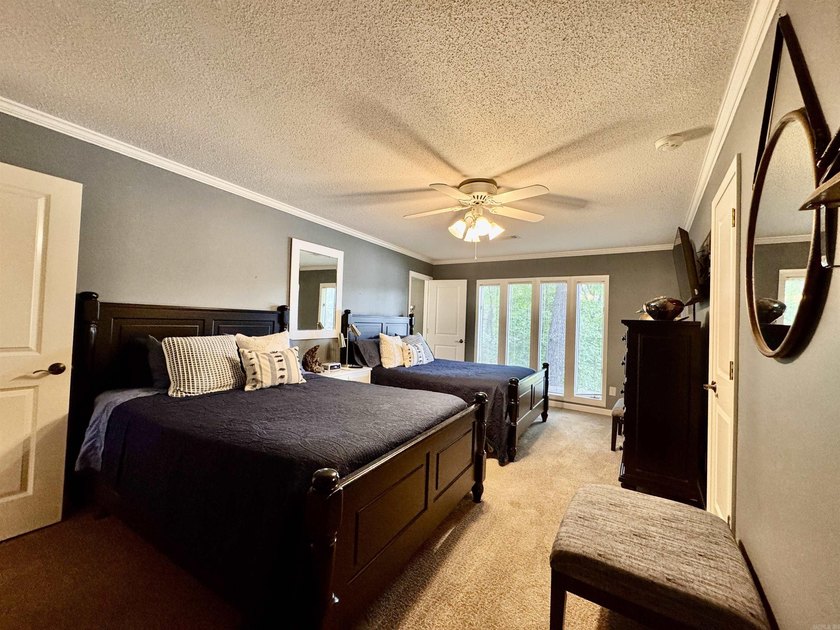 Lakefront Luxury on Lake Hamilton with Guest House, Storage - photo 22