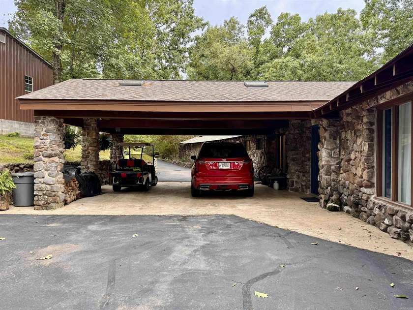 Lakefront Luxury on Lake Hamilton with Guest House, Storage - photo 39