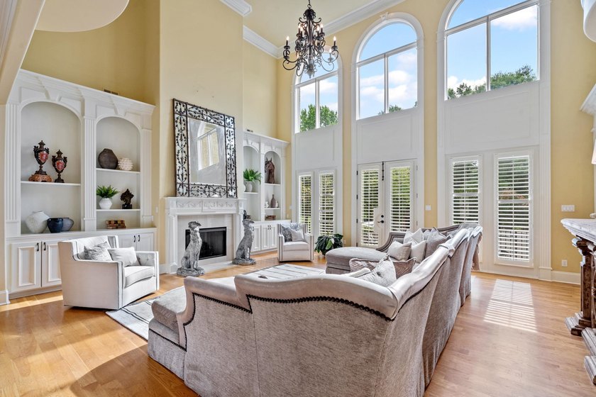 A Southern estate tucked behind the gates of an exclusive Eads - photo 6