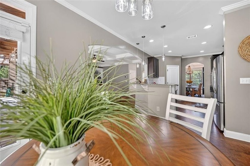 Gorgeous residence in prime Sugar Hill location. Nestled on a - photo 12