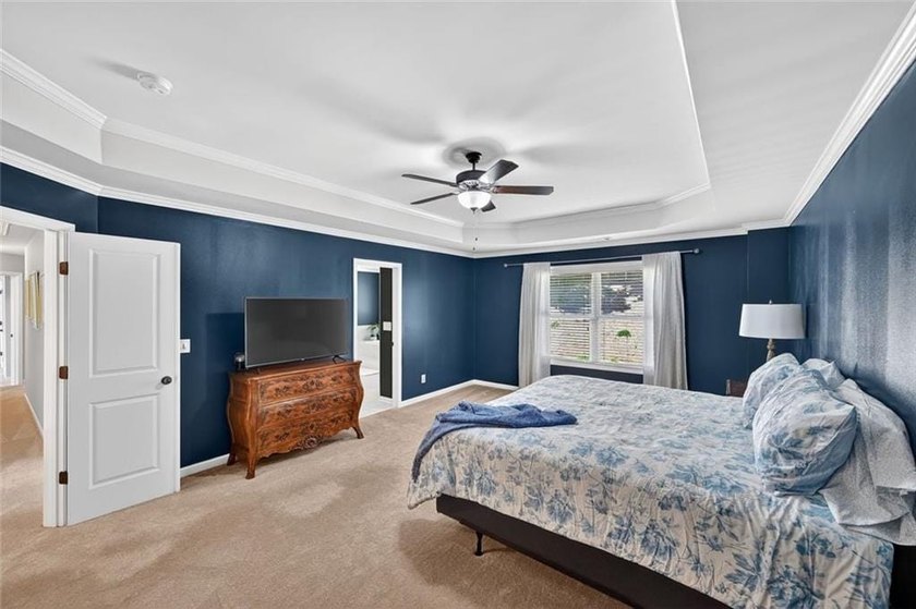 Gorgeous residence in prime Sugar Hill location. Nestled on a - photo 17