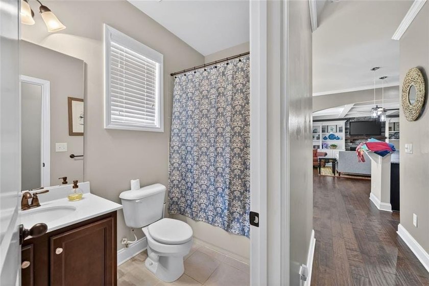 Gorgeous residence in prime Sugar Hill location. Nestled on a - photo 28