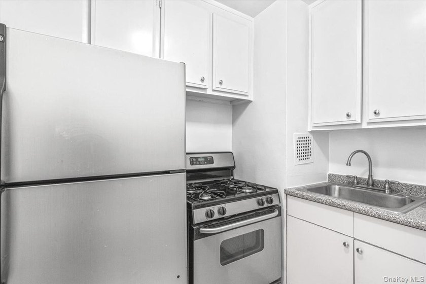 Welcome to luxury living at the Greenbriar Condo-op, located on - photo 3