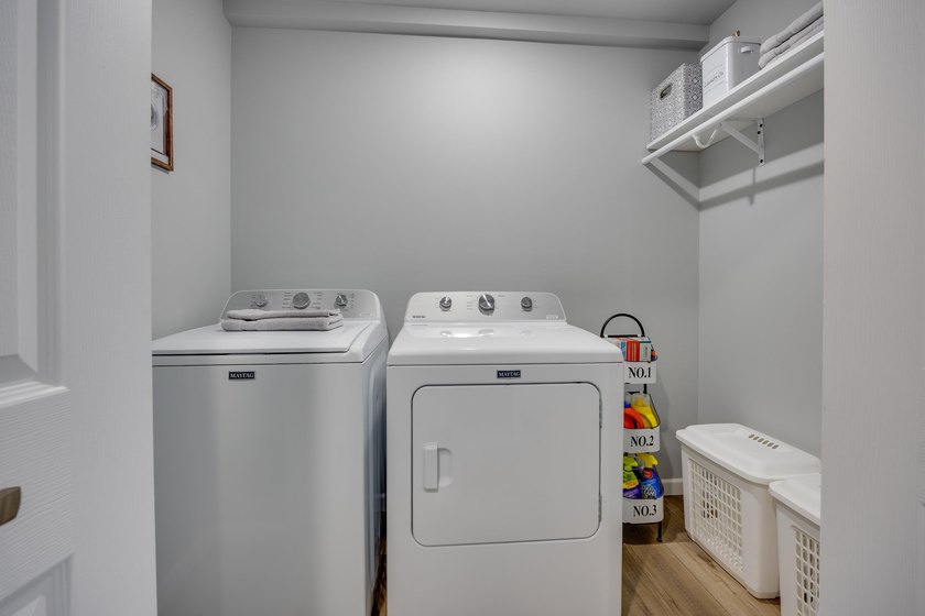 Income~producing 6~unit multifamily property with a balanced - photo 12