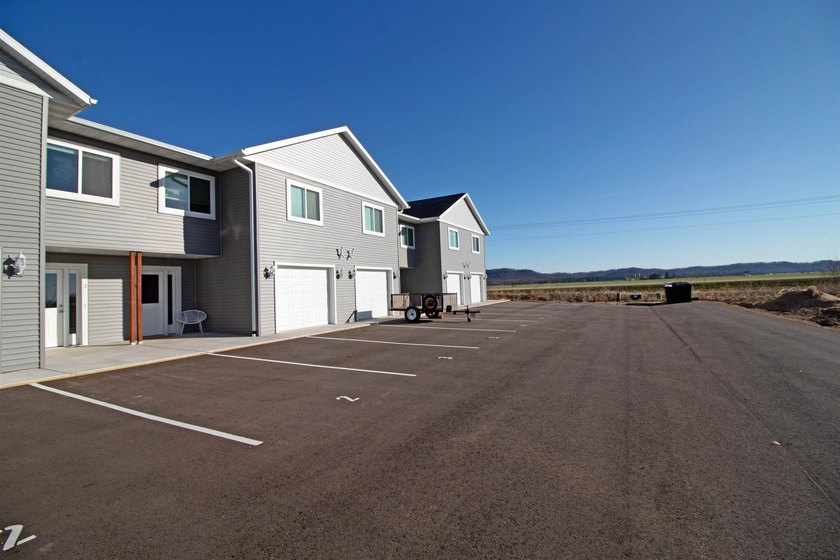 Income~producing 6~unit multifamily property with a balanced - photo 20