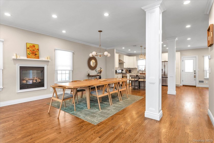 Welcome to this beautiful beachside Colonial located in the - photo 5