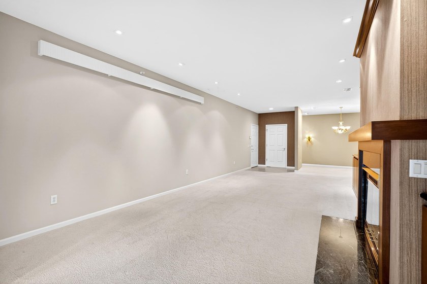 Beautiful luxury condominium home in East Madison's sought after - photo 7