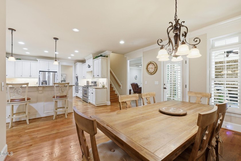 Excellent Convenient Location, Quality &amp; Beautiful, All Brick - photo 14