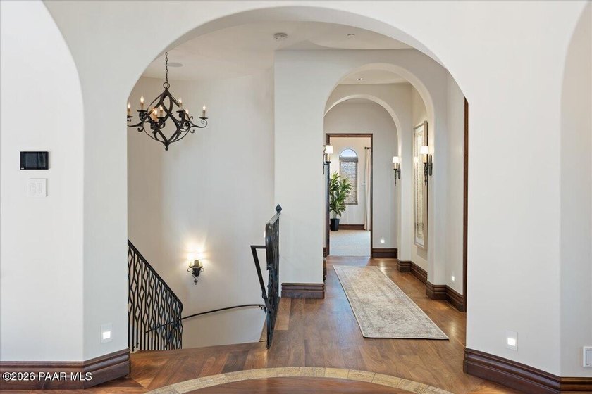 Welcome to ''Casa Di Buona Fortuna'' Architecturally Refined - photo 19