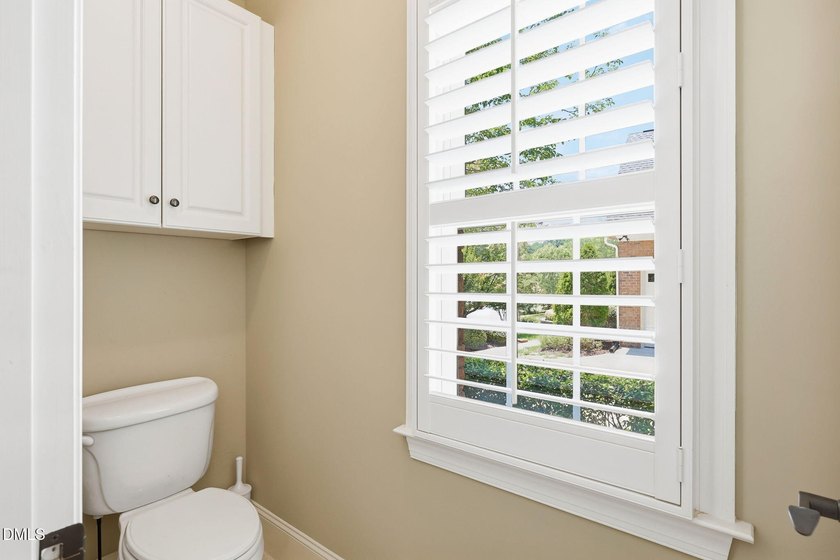Excellent Convenient Location, Quality &amp; Beautiful, All Brick - photo 24