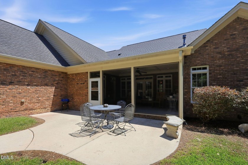 Excellent Convenient Location, Quality &amp; Beautiful, All Brick - photo 41