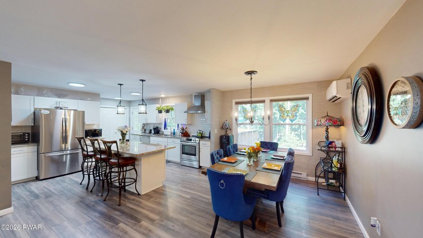 IMMACULATE, PRIDE IN OWNERSHIP, LIKE-NEW, ONE-LEVEL-LIVING 4 BR - photo 41