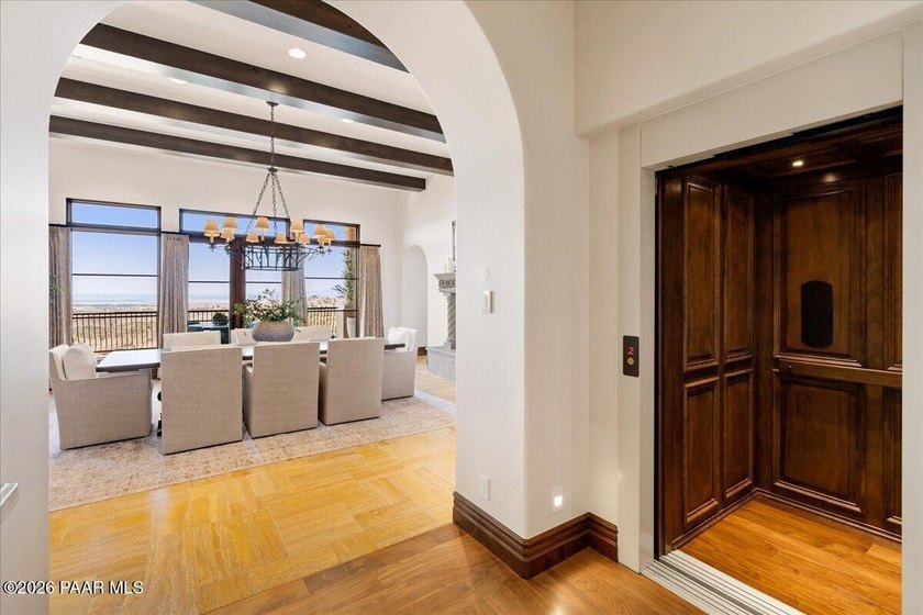 Welcome to ''Casa Di Buona Fortuna'' Architecturally Refined - photo 53