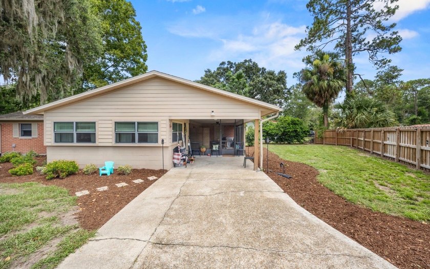 This beautifully maintained and updated home was completely - photo 23