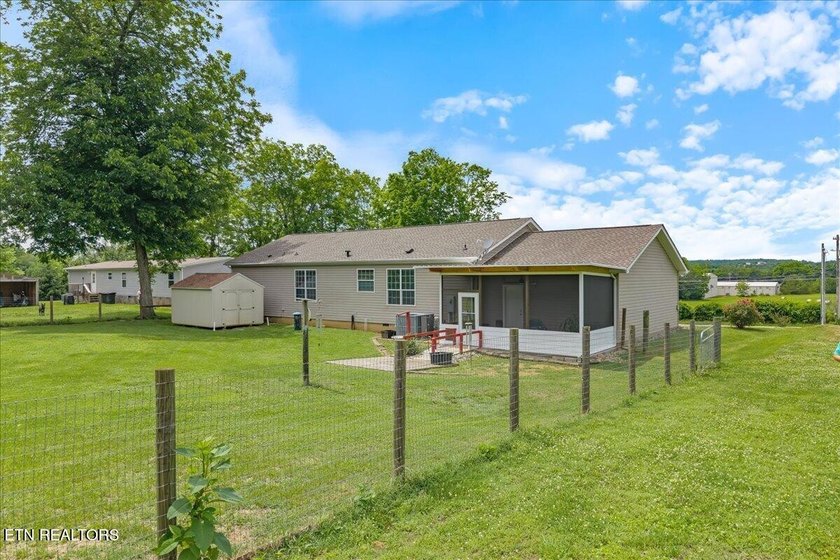 Country feel inside the city limits. Experience the Best of both - photo 24