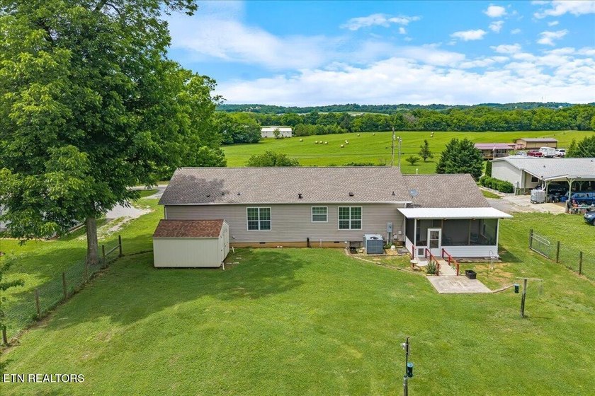 Country feel inside the city limits. Experience the Best of both - photo 25