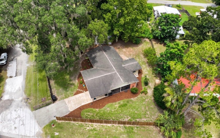 This beautifully maintained and updated home was completely - photo 36