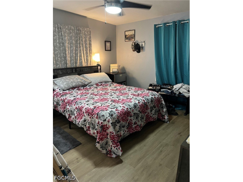 Seller very MOTIVATED! ALL OFFERS CONSIDERED!! This Charming - photo 4