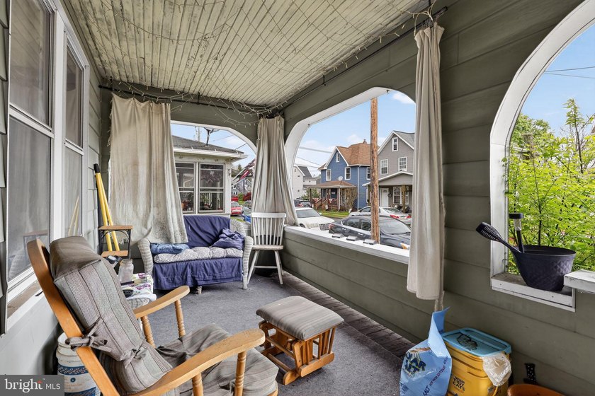 Welcome to 119 Calvert St in Jersey Shore - a spacious property - photo 17